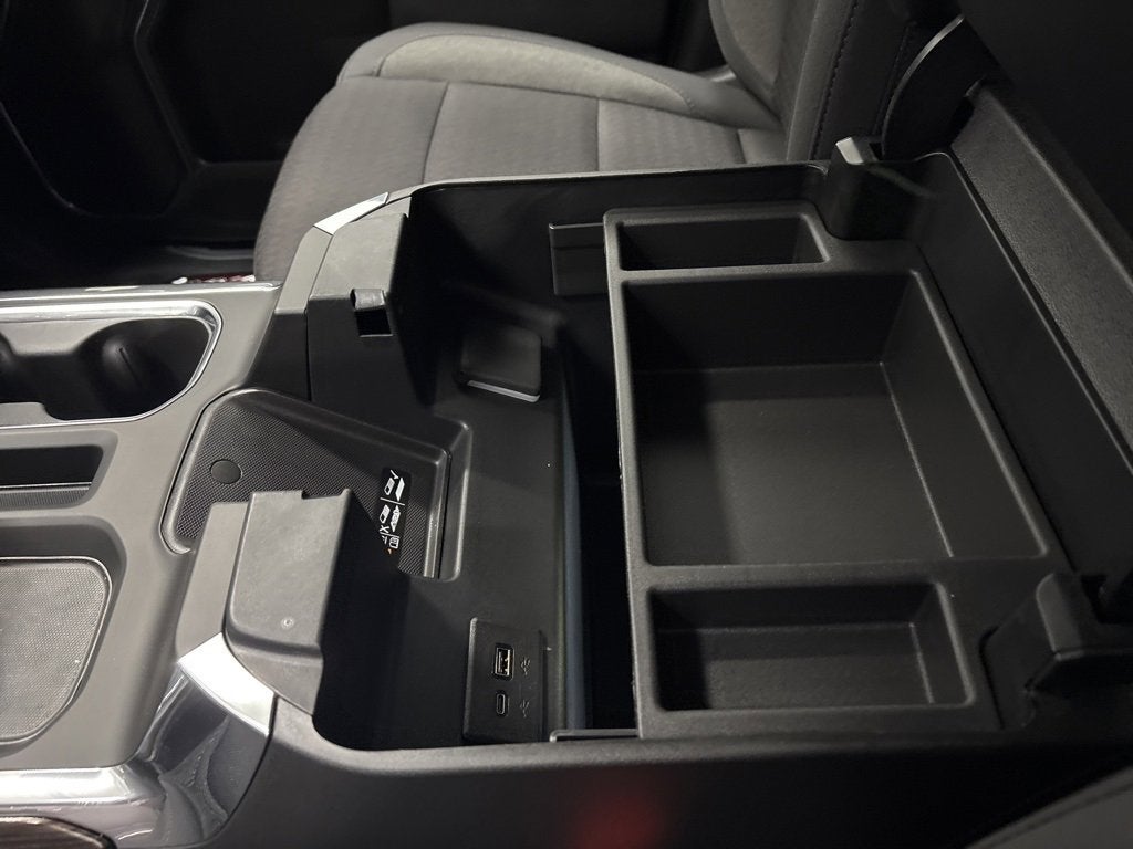 2026 Chevrolet Silverado 1500 RST Crew Cab Short Box 4WD