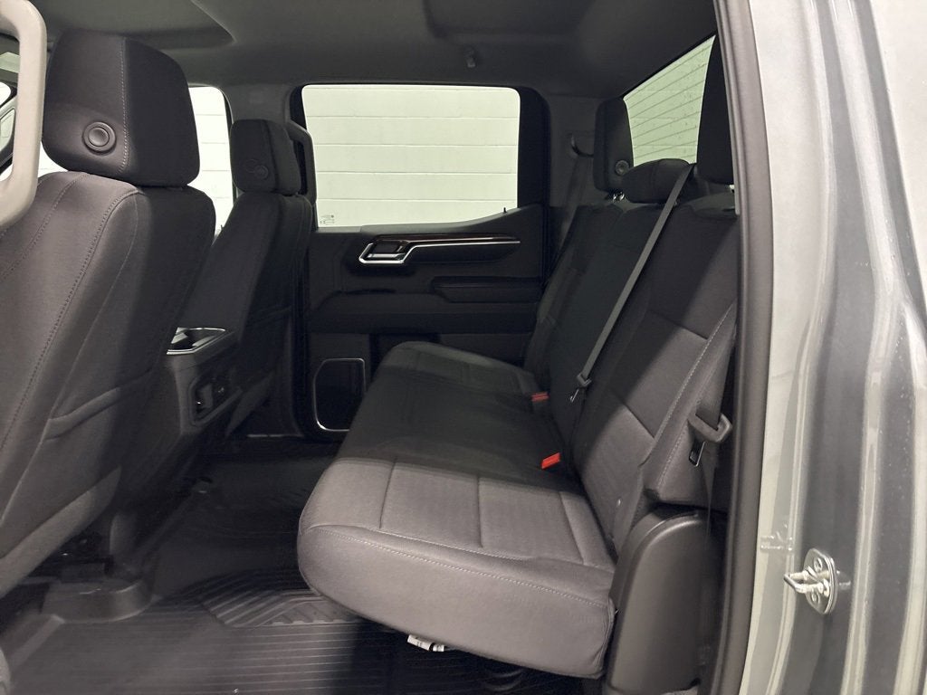 2026 Chevrolet Silverado 1500 RST Crew Cab Short Box 4WD