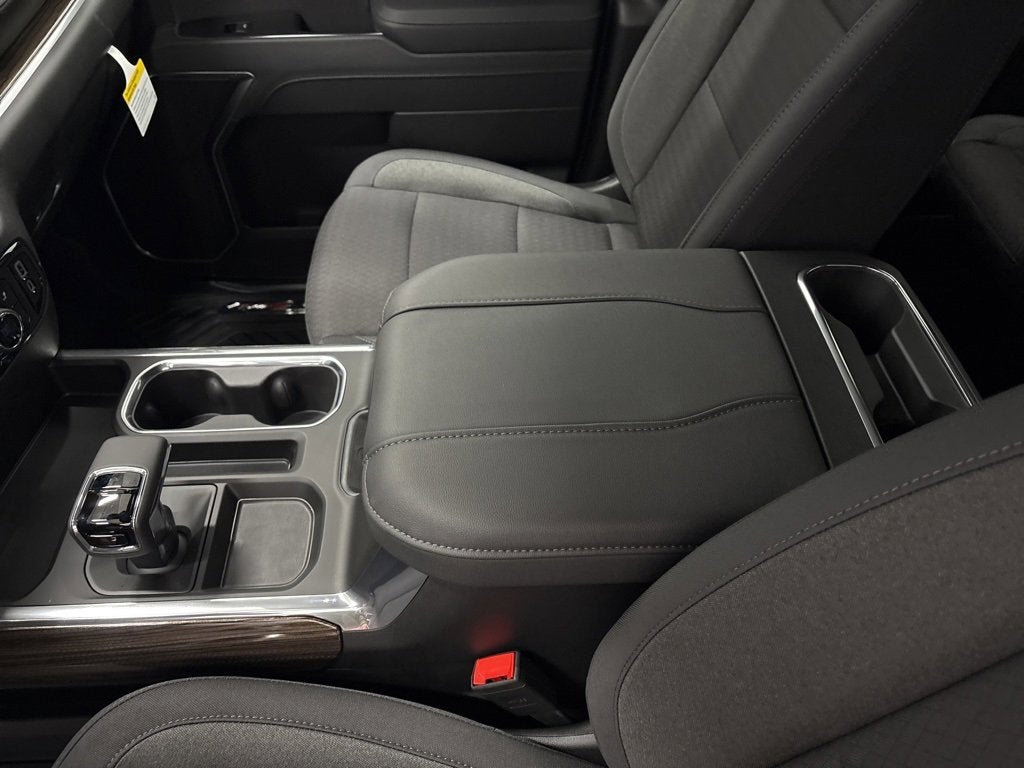 2026 Chevrolet Silverado 1500 RST Crew Cab Short Box 4WD