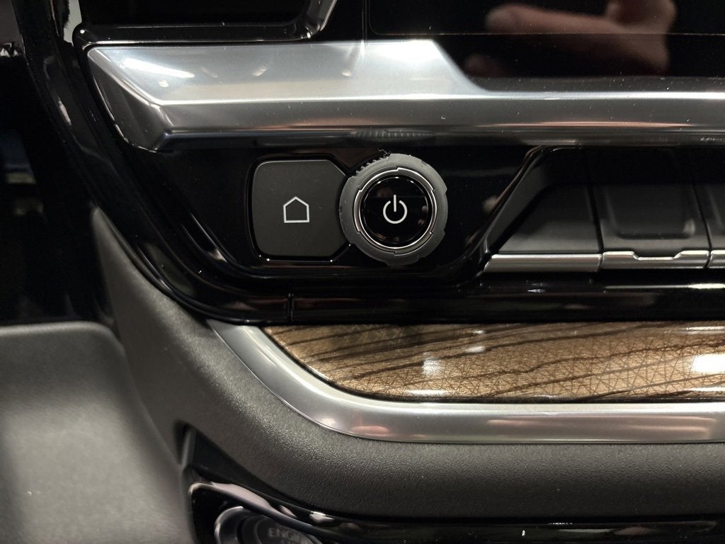 2026 Chevrolet Silverado 1500 RST Crew Cab Short Box 4WD