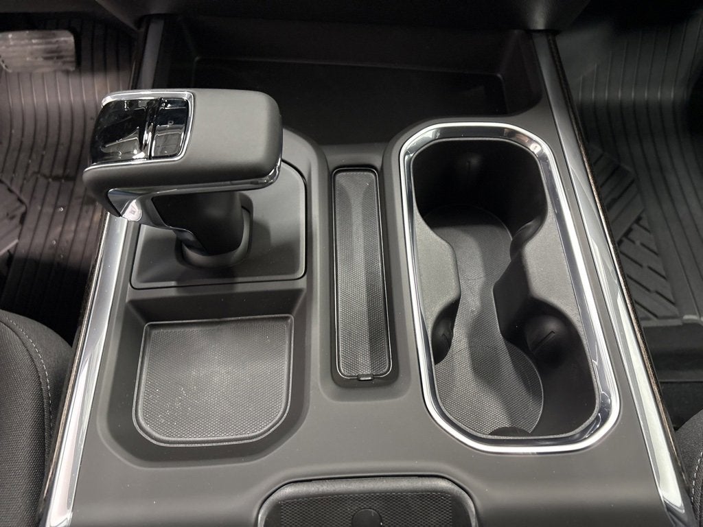 2026 Chevrolet Silverado 1500 RST Crew Cab Short Box 4WD