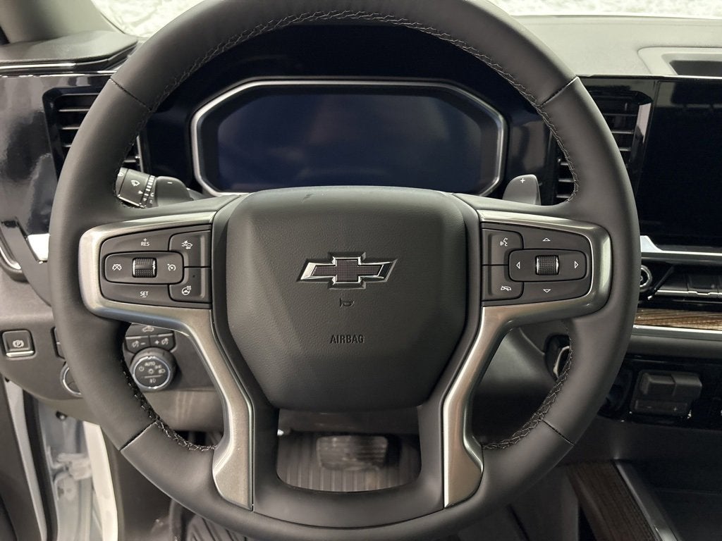 2026 Chevrolet Silverado 1500 RST Crew Cab Short Box 4WD