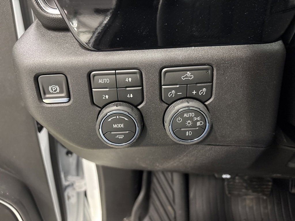 2026 Chevrolet Silverado 1500 RST Crew Cab Short Box 4WD