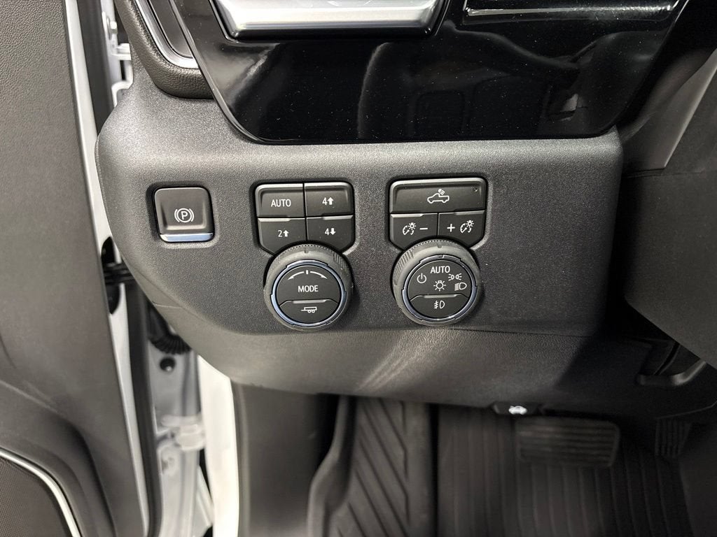 2026 Chevrolet Silverado 1500 RST Crew Cab Short Box 4WD