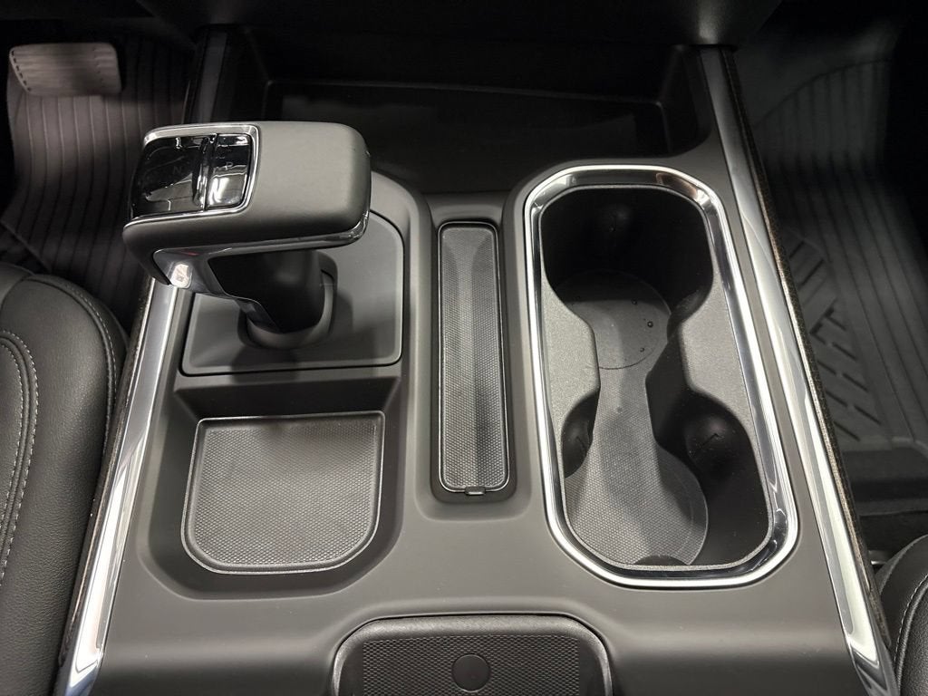 2026 Chevrolet Silverado 1500 RST Crew Cab Short Box 4WD