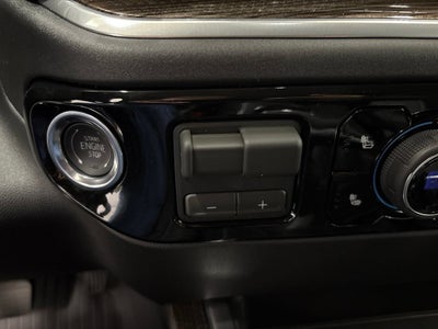 2026 Chevrolet Silverado 1500 RST Crew Cab Short Box 4WD