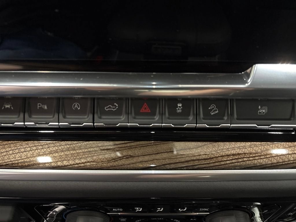 2026 Chevrolet Silverado 1500 RST Crew Cab Short Box 4WD