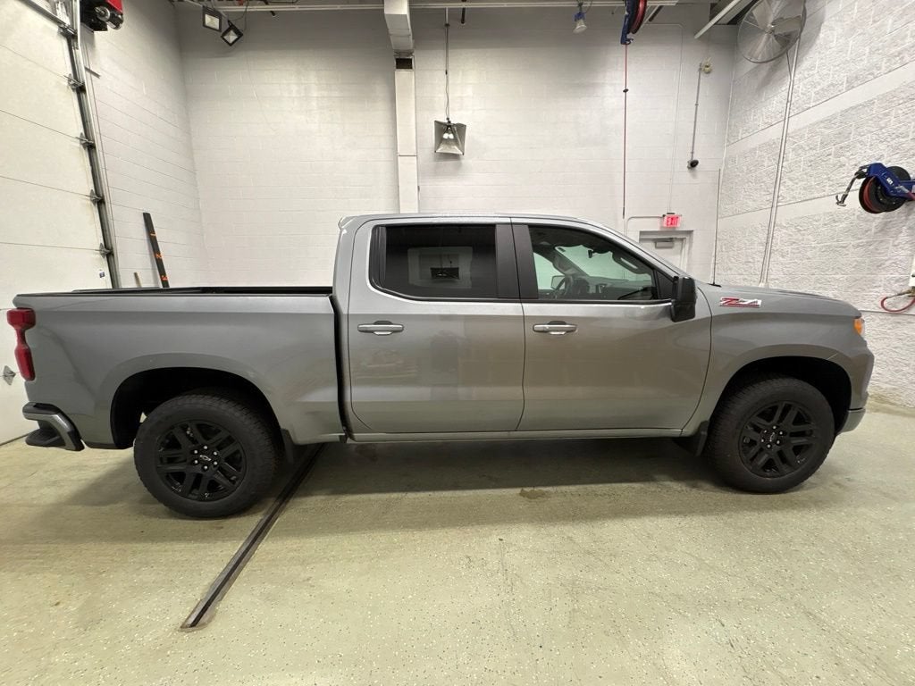2026 Chevrolet Silverado 1500 RST Crew Cab Short Box 4WD