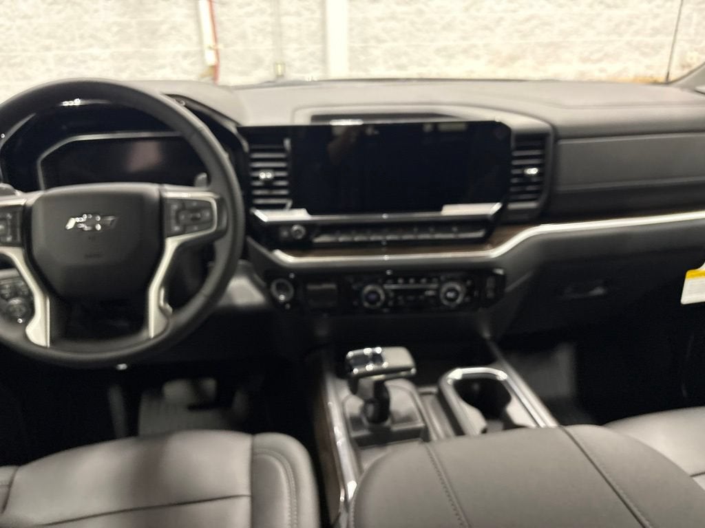 2026 Chevrolet Silverado 1500 RST Crew Cab Short Box 4WD