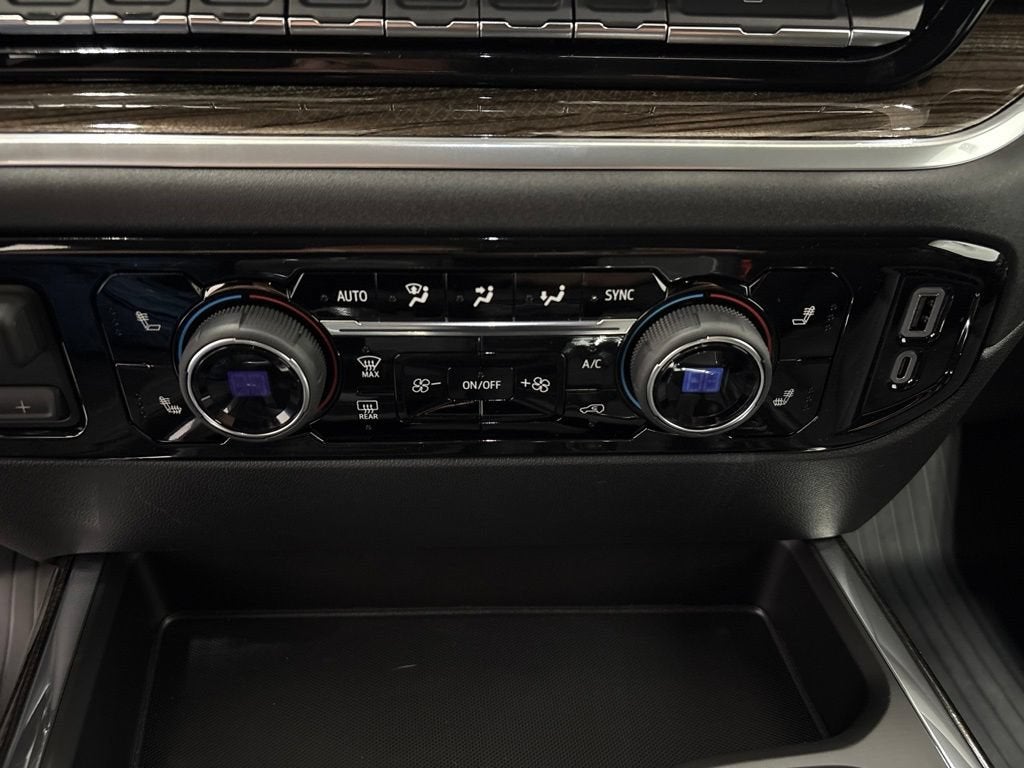 2026 Chevrolet Silverado 1500 RST Crew Cab Short Box 4WD