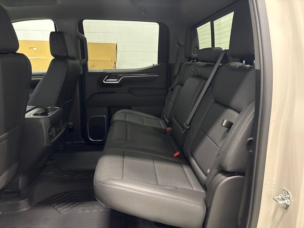 2026 Chevrolet Silverado 1500 RST Crew Cab Short Box 4WD