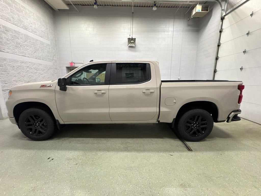 2026 Chevrolet Silverado 1500 RST Crew Cab Short Box 4WD