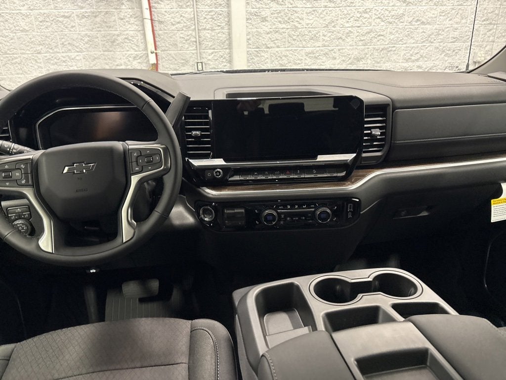 2026 Chevrolet Silverado 1500 RST Crew Cab Short Box 4WD