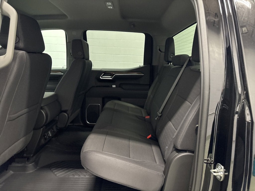 2026 Chevrolet Silverado 1500 RST Crew Cab Short Box 4WD