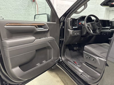 2026 Chevrolet Silverado 1500 RST Crew Cab Short Box 4WD