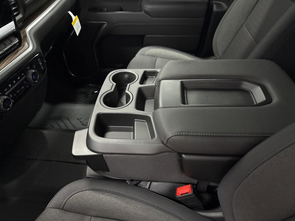 2026 Chevrolet Silverado 1500 RST Crew Cab Short Box 4WD