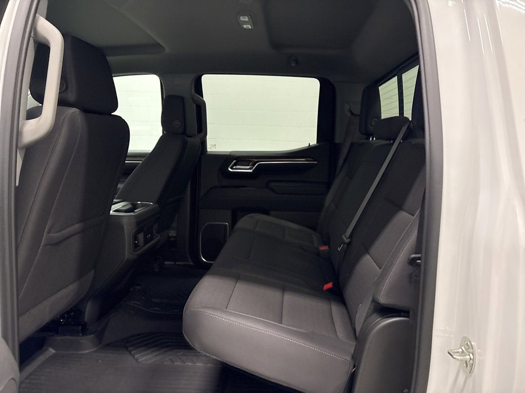 2026 Chevrolet Silverado 1500 RST Crew Cab Short Box 4WD