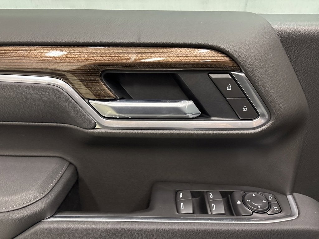 2026 Chevrolet Silverado 1500 RST Crew Cab Short Box 4WD