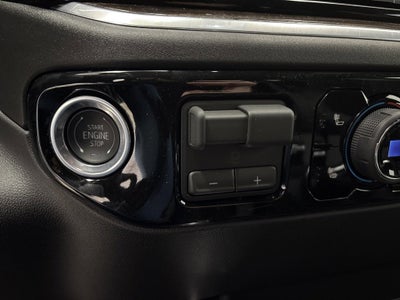 2026 Chevrolet Silverado 1500 RST Crew Cab Short Box 4WD