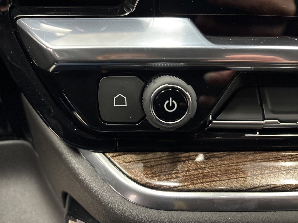 2026 Chevrolet Silverado 1500 RST Crew Cab Short Box 4WD