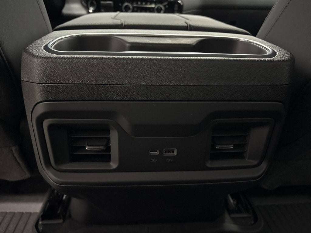 2026 Chevrolet Silverado 1500 RST Crew Cab Short Box 4WD