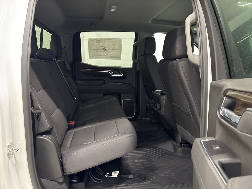 2026 Chevrolet Silverado 1500 RST Crew Cab Short Box 4WD