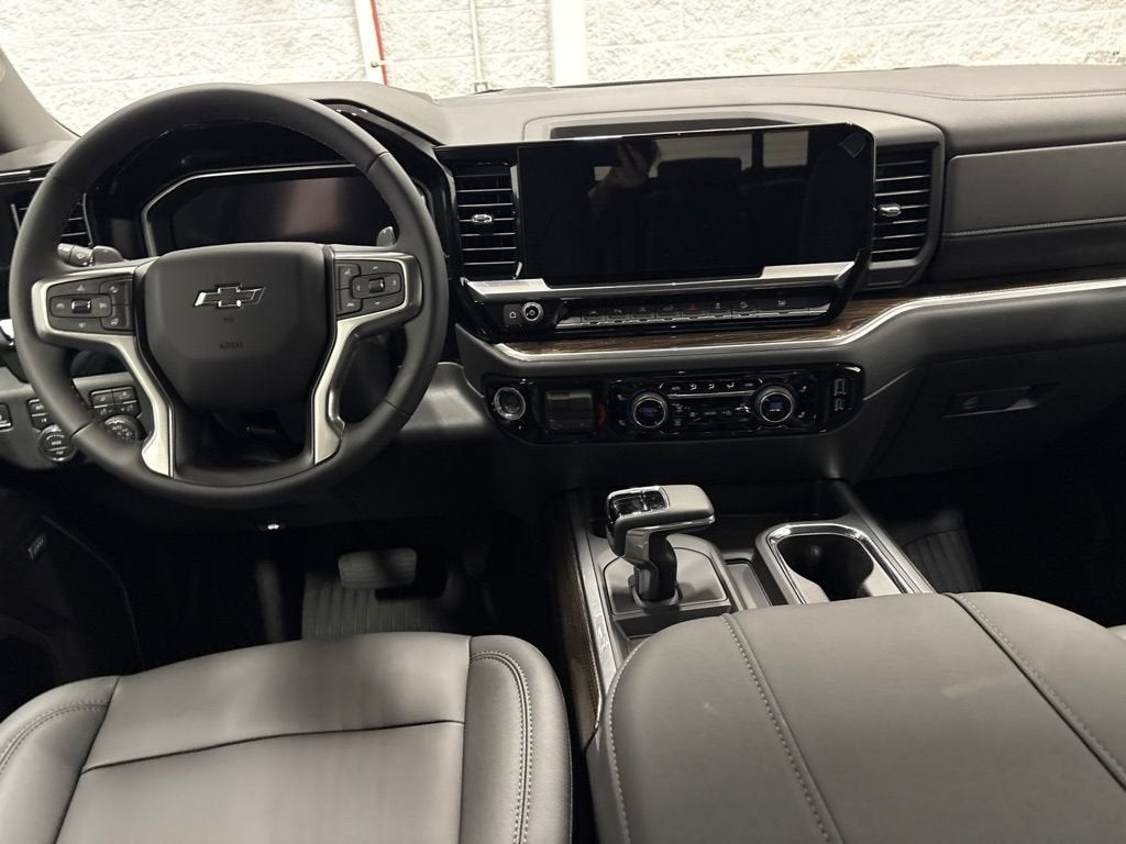 2026 Chevrolet Silverado 1500 RST Crew Cab Short Box 4WD