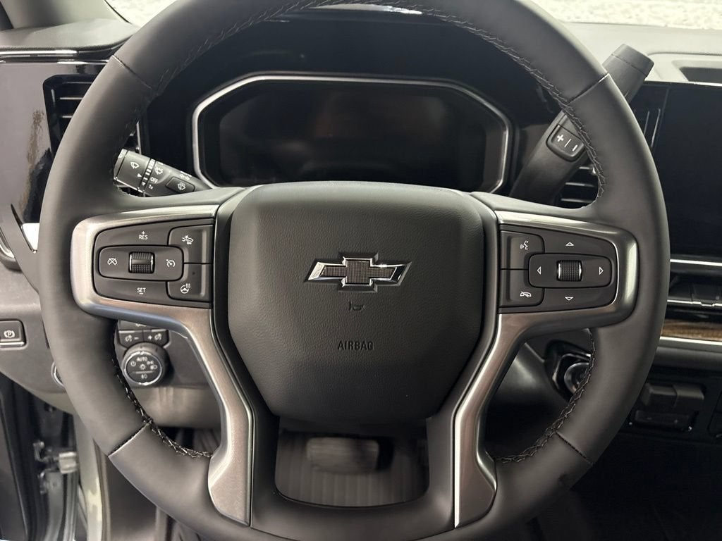 2026 Chevrolet Silverado 1500 RST Crew Cab Short Box 4WD