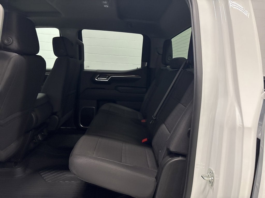 2026 Chevrolet Silverado 1500 RST Crew Cab Short Box 4WD