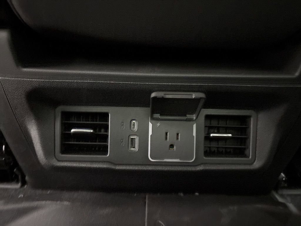 2026 Chevrolet Silverado 1500 RST Crew Cab Short Box 4WD