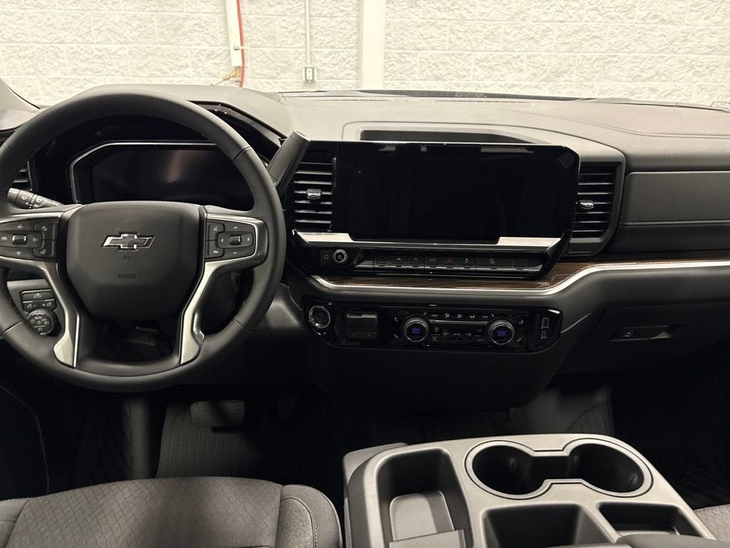 2026 Chevrolet Silverado 1500 RST Crew Cab Short Box 4WD