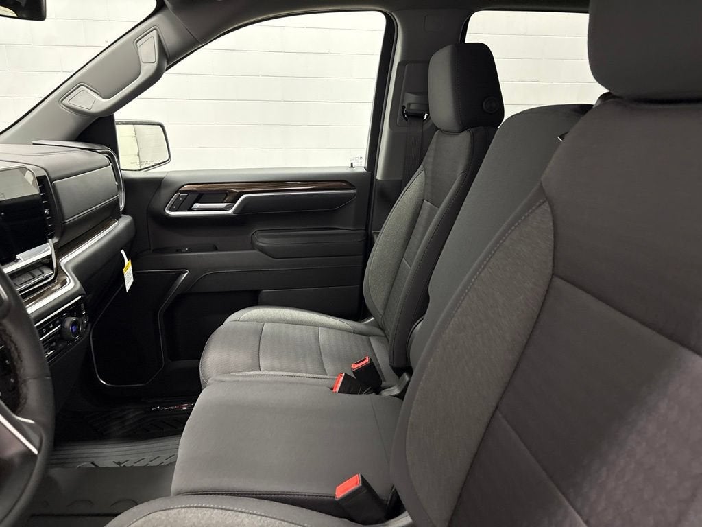 2026 Chevrolet Silverado 1500 RST Crew Cab Short Box 4WD