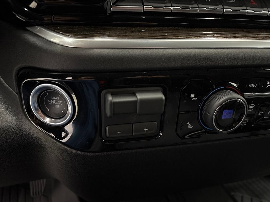 2026 Chevrolet Silverado 1500 RST Crew Cab Short Box 4WD