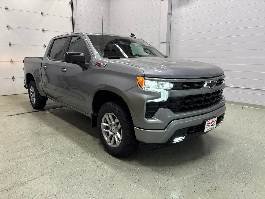 2026 Chevrolet Silverado 1500 RST Crew Cab Short Box 4WD