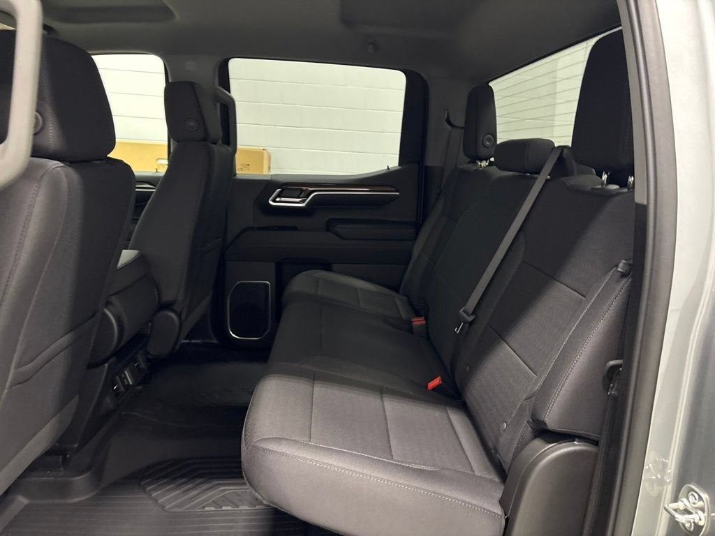 2026 Chevrolet Silverado 1500 RST Crew Cab Short Box 4WD