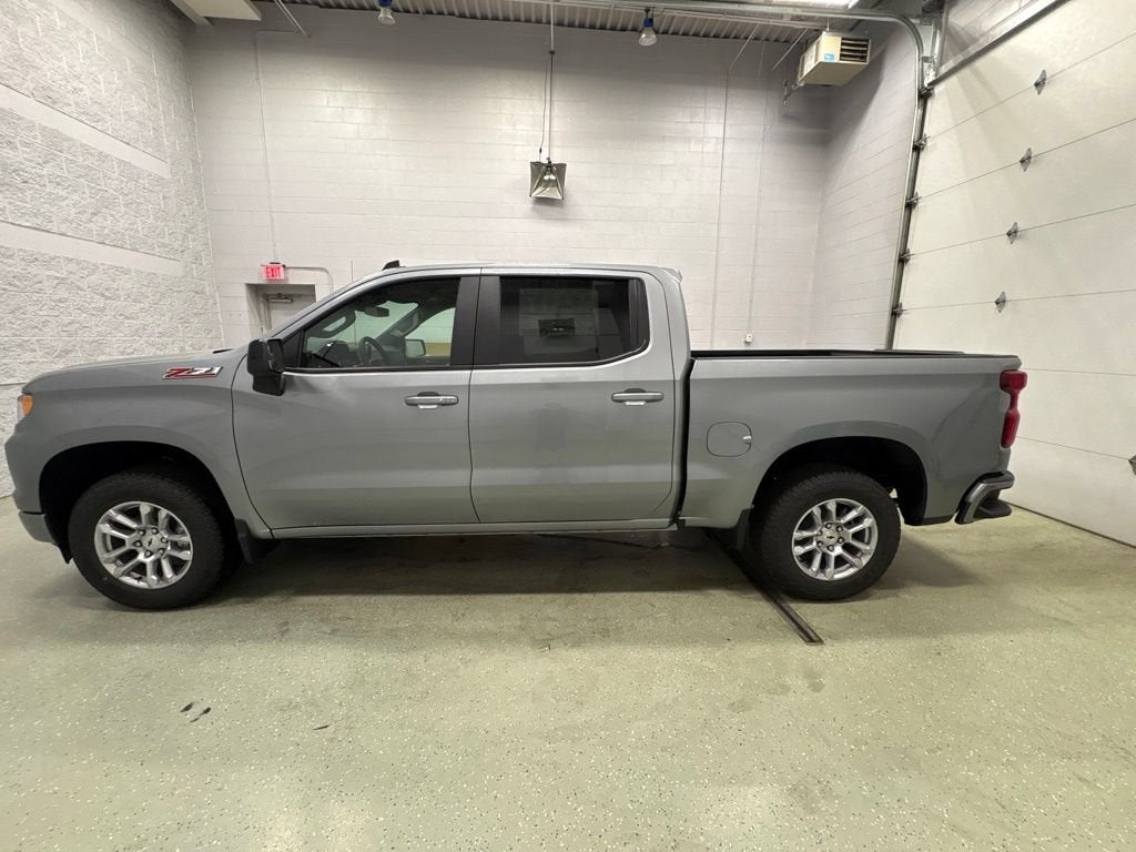 2026 Chevrolet Silverado 1500 RST Crew Cab Short Box 4WD