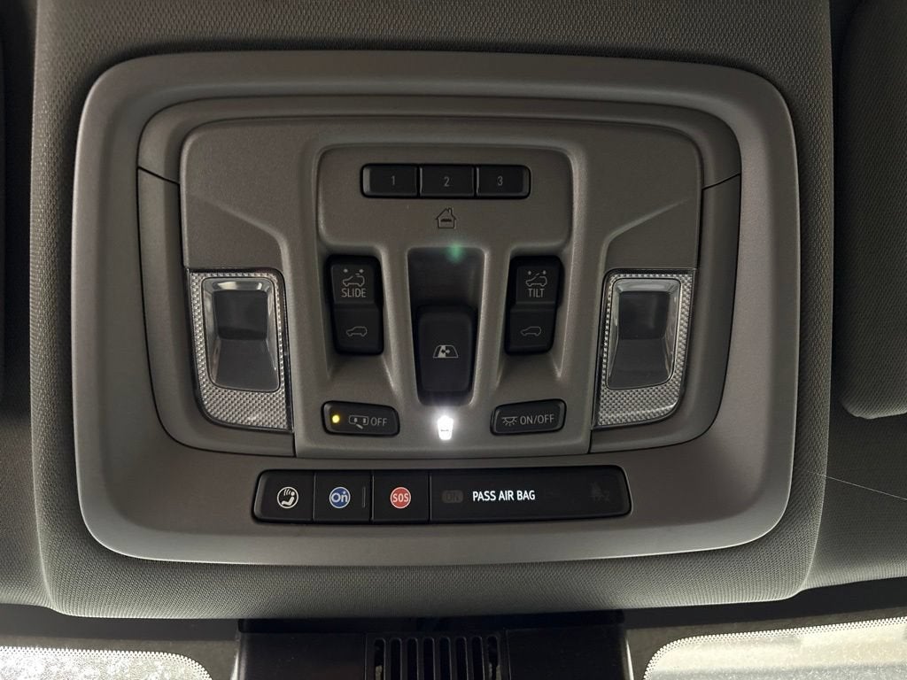 2026 Chevrolet Silverado 1500 LTZ Crew Cab Short Box 4WD