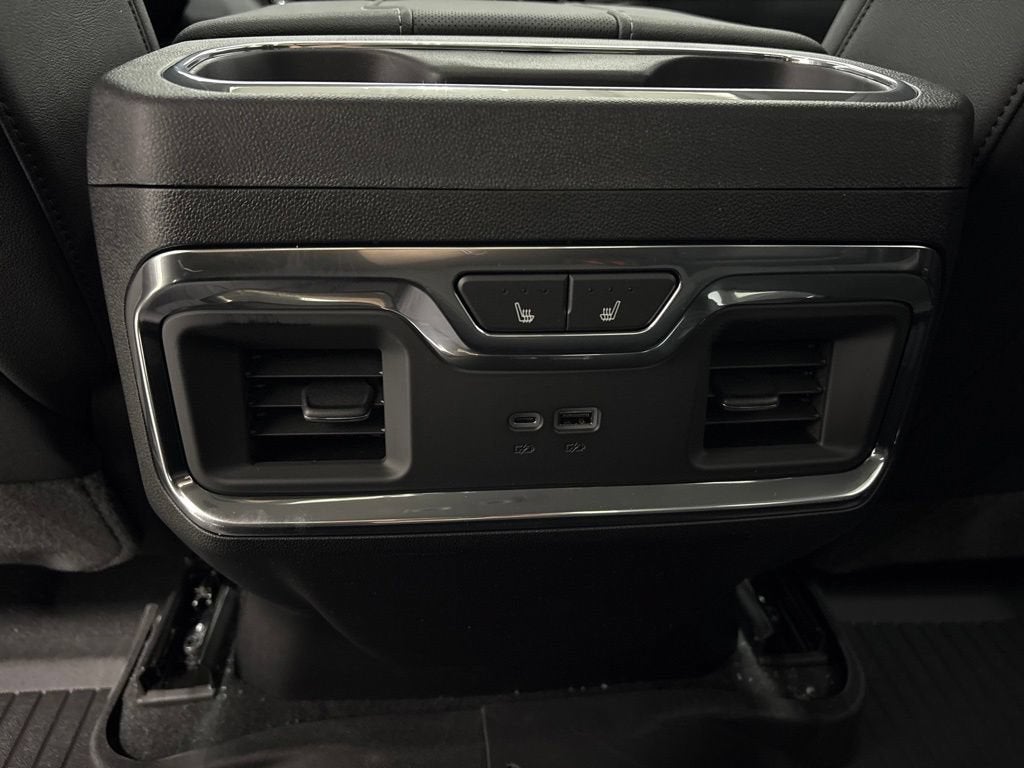 2026 Chevrolet Silverado 1500 LTZ Crew Cab Short Box 4WD
