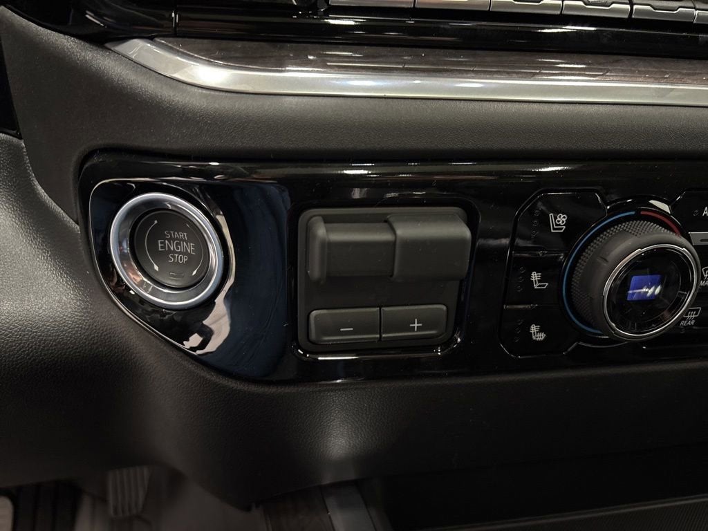 2026 Chevrolet Silverado 1500 LTZ Crew Cab Short Box 4WD