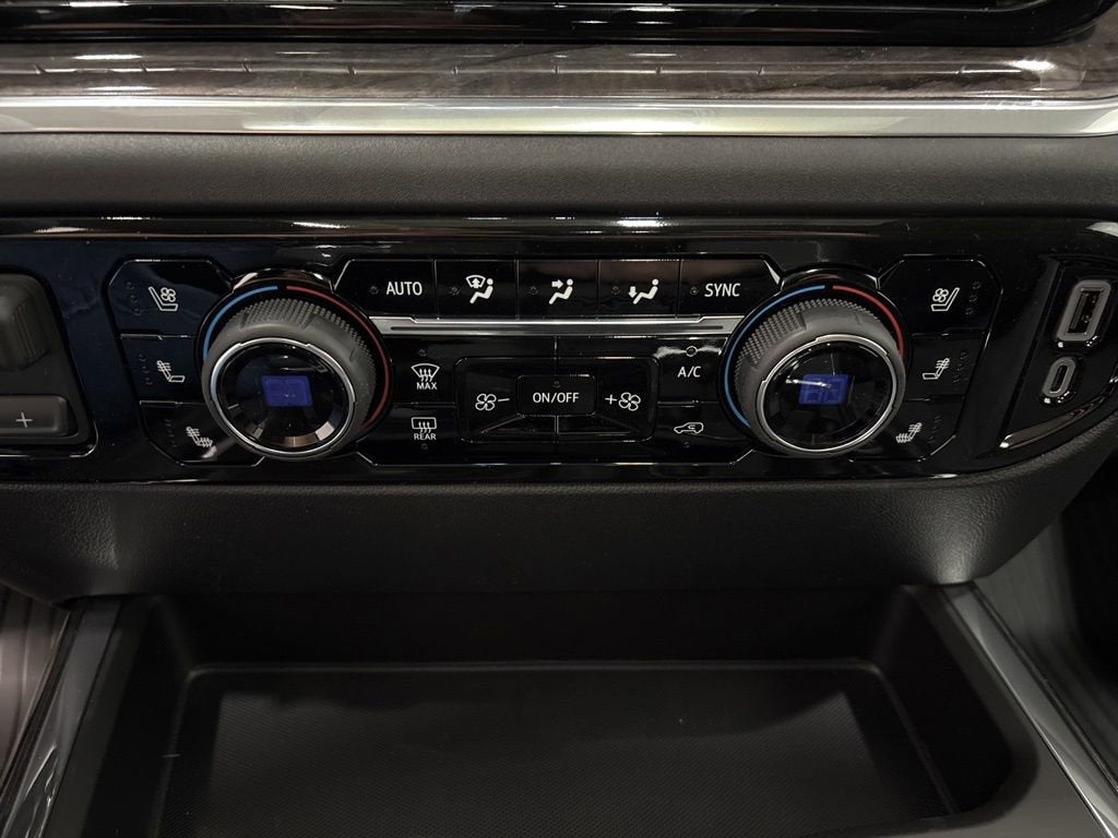 2026 Chevrolet Silverado 1500 LTZ Crew Cab Short Box 4WD