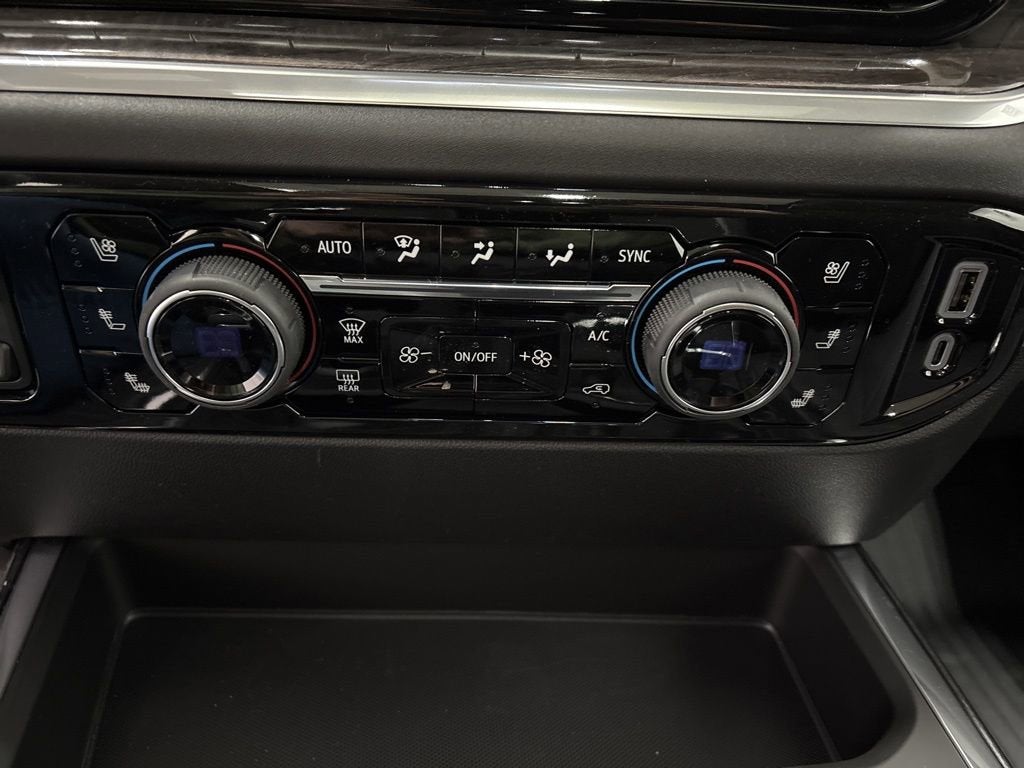 2026 Chevrolet Silverado 1500 LTZ Crew Cab Short Box 4WD