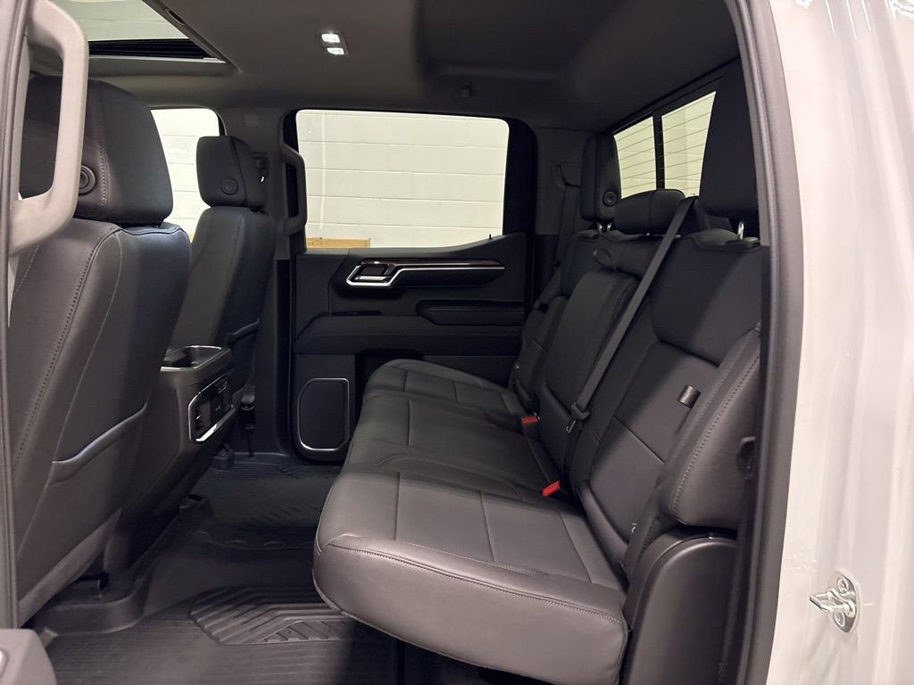 2026 Chevrolet Silverado 1500 LTZ Crew Cab Short Box 4WD