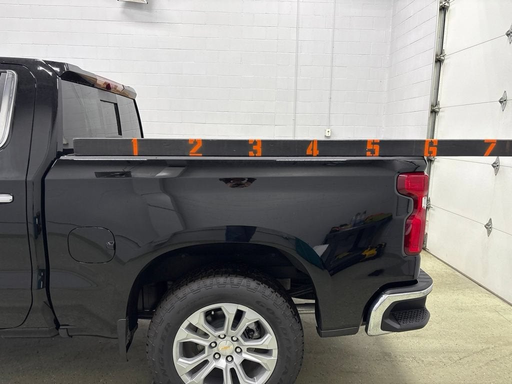 2026 Chevrolet Silverado 1500 LTZ Crew Cab Short Box 4WD