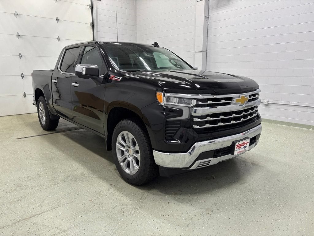 2026 Chevrolet Silverado 1500 LTZ Crew Cab Short Box 4WD