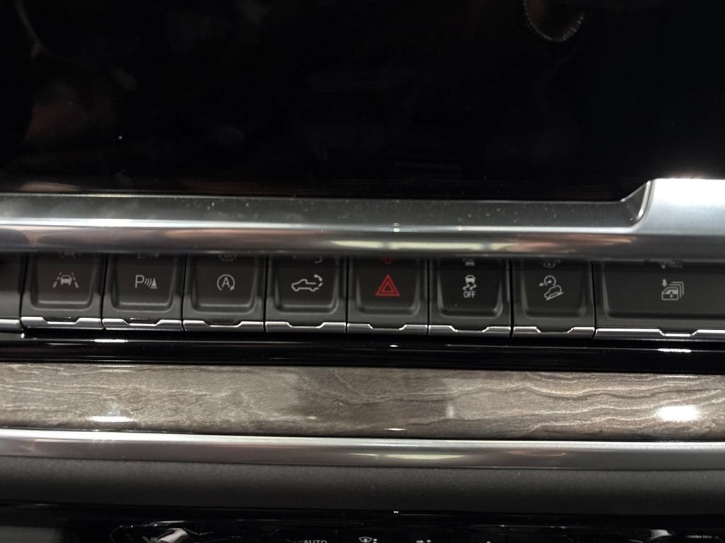 2026 Chevrolet Silverado 1500 LTZ Crew Cab Short Box 4WD