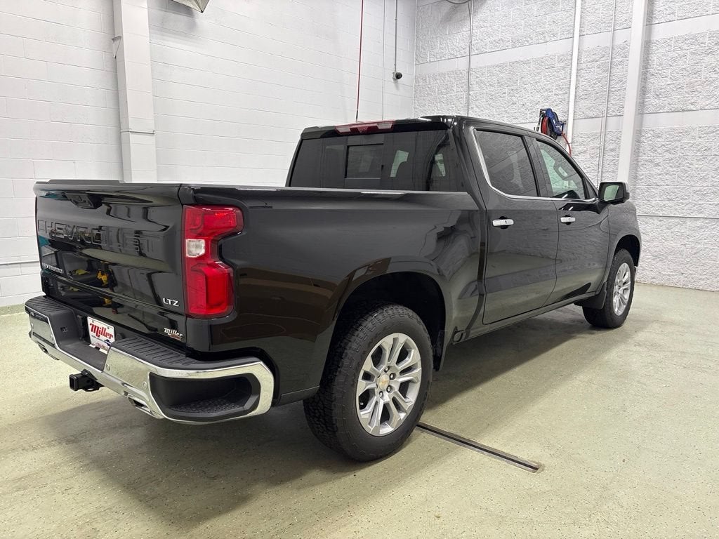 2026 Chevrolet Silverado 1500 LTZ Crew Cab Short Box 4WD