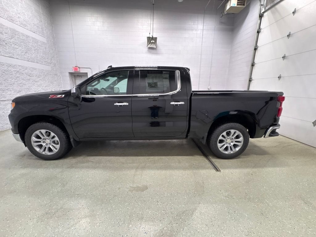 2026 Chevrolet Silverado 1500 LTZ Crew Cab Short Box 4WD