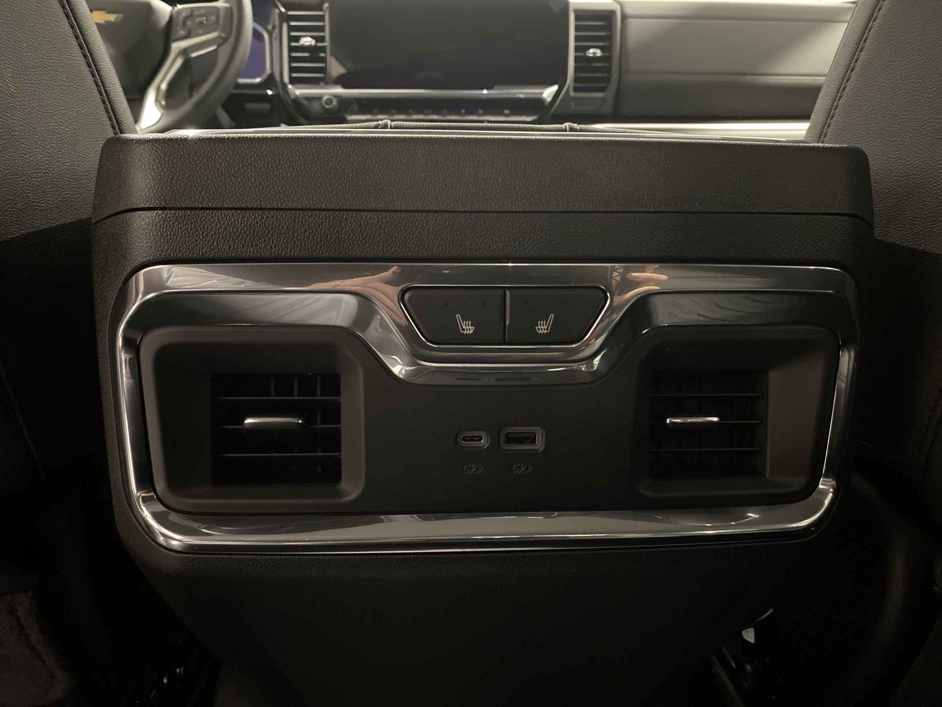2026 Chevrolet Silverado 1500 LTZ Crew Cab Short Box 4WD