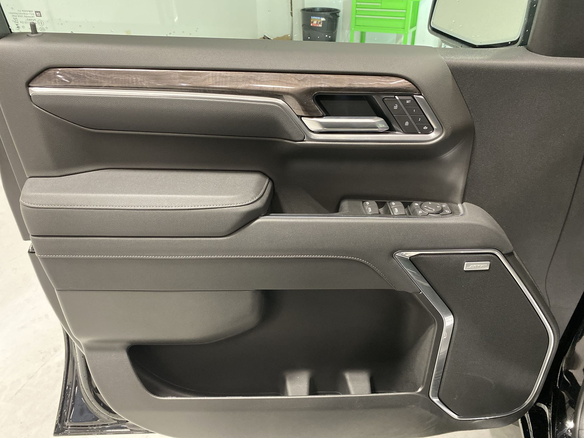 2026 Chevrolet Silverado 1500 LTZ Crew Cab Short Box 4WD