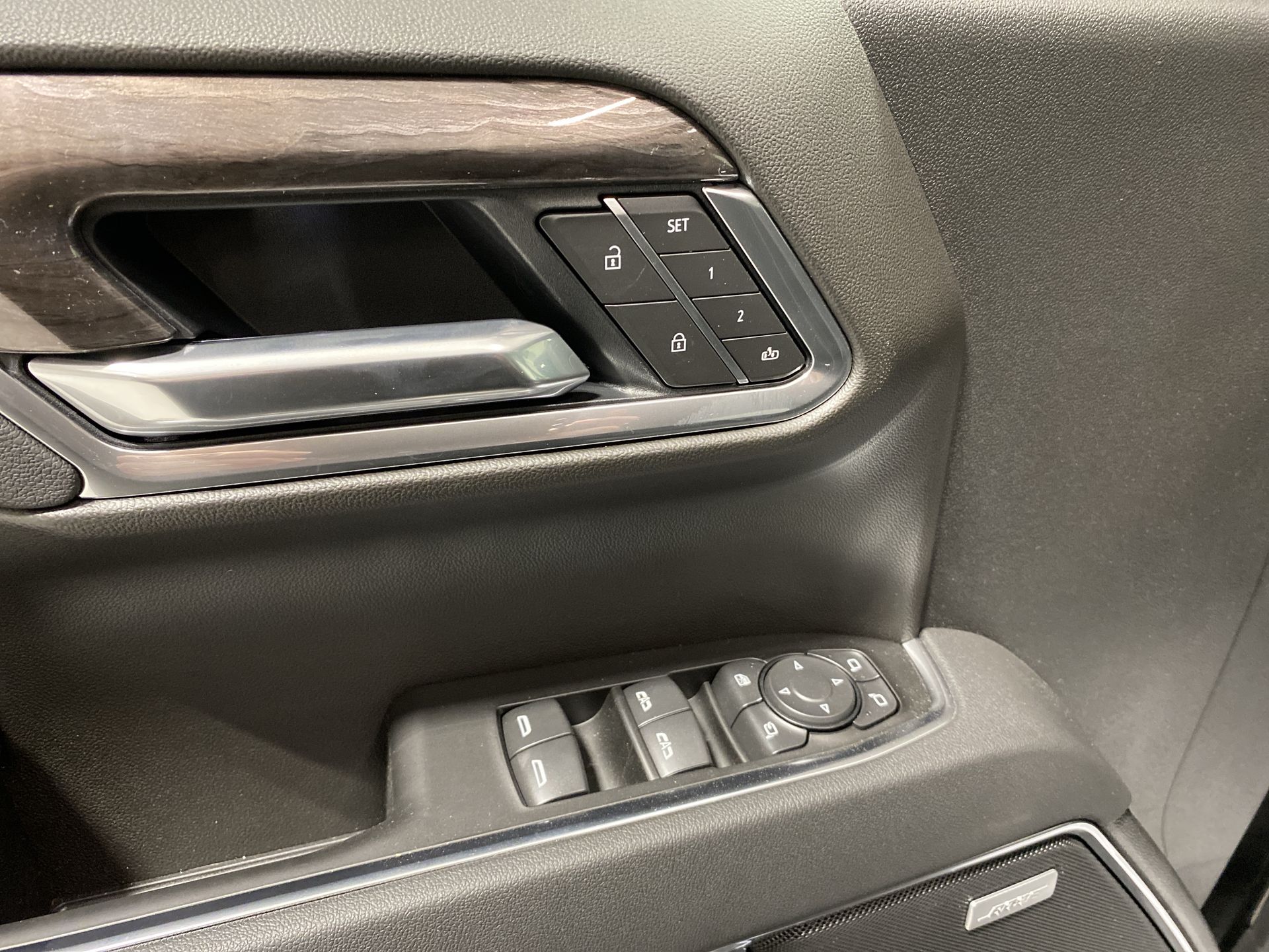 2026 Chevrolet Silverado 1500 LTZ Crew Cab Short Box 4WD